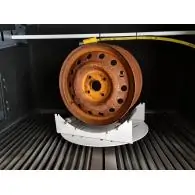 Kabinowa piaskarka ciśnieniowa, pojemność kabiny 900 lPressure cabinet sandblaster, capacity 900 l