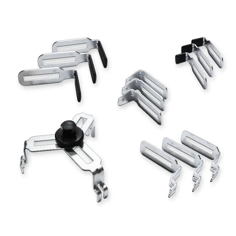 S0000445 - Przyrząd do wykręcania nakrętek mocujących pompę paliwa w zbiorniku samochodu