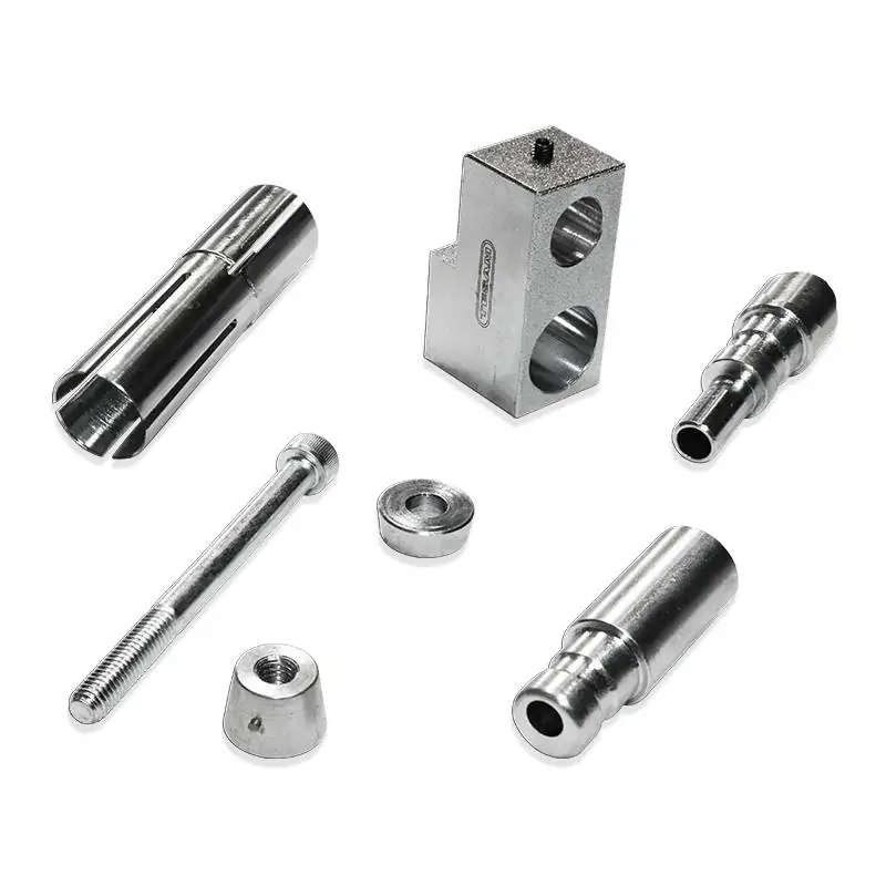 Przyrząd nastawczy do ustalenia kierunku rozwiercania urwanej śruby wtryskiwacza