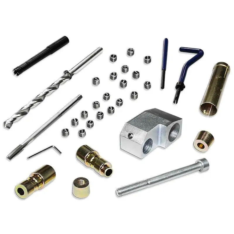 Przyrząd nastawczy wraz z pilotami sterującymi urwanej śruby mocowania wtryskiwacza - Kia Ceed 1,6 CRDi