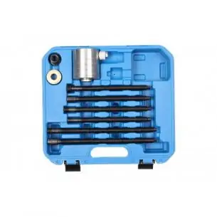 Siłownik przelotowy do wtryskiwaczy z adapterami