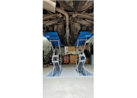  "Kompletne wyposażenie warsztatu samochodowego: Przewodnik dla serwisów aut osobowych"