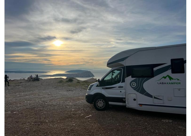 Pasja podróżowania w „domku na kółkach”