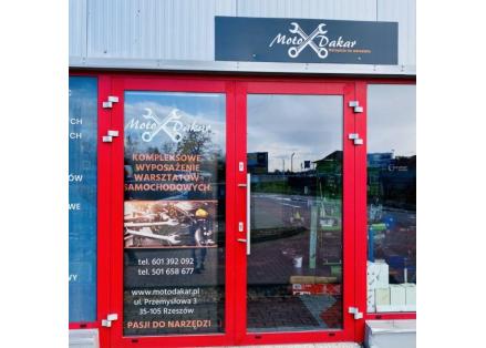 Zawsze pod ręką – Twój lokalny sklep z narzędziami do warsztatu samochodowego!